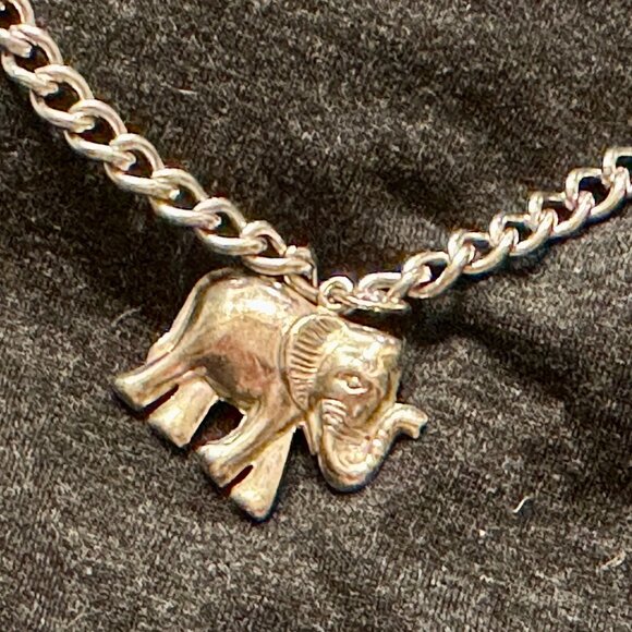 Vintage 1970's Elephant charm bracelet - Picture 1 of 4